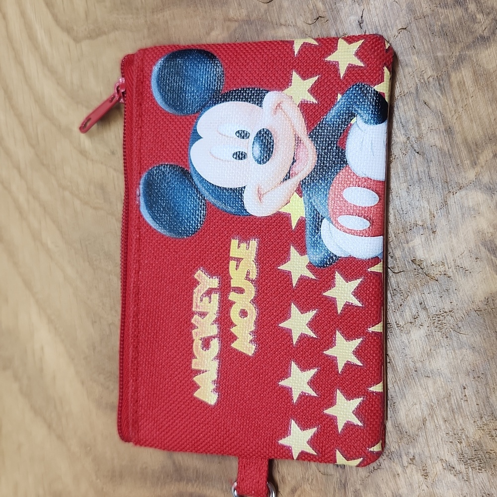 Disney Mickey Mouse Accessory Set - Picture 2 of 6